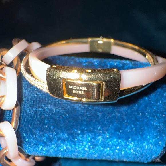 2 Michael Kors bracelet set rose pink and yellow gold tone bangle and Cuban link - Picture 5 of 12